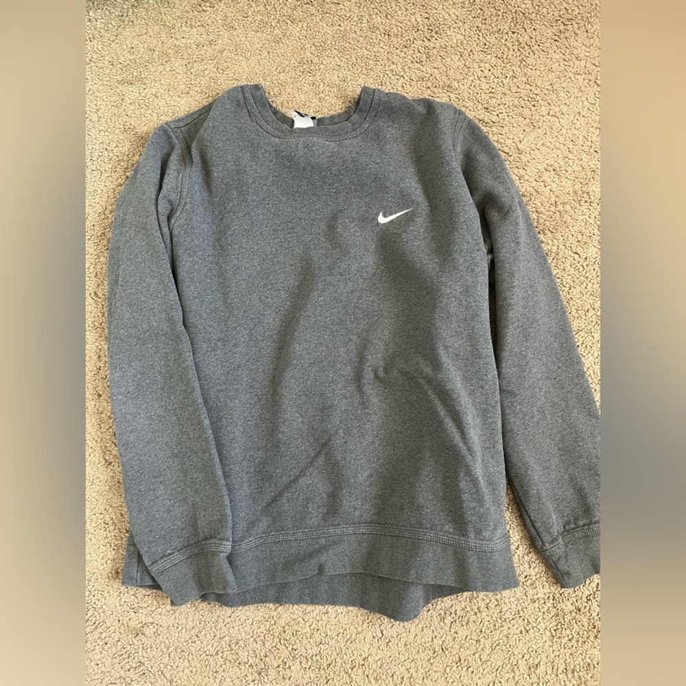 Nike Gray Crewneck Sweater with Ribbed Cuffs